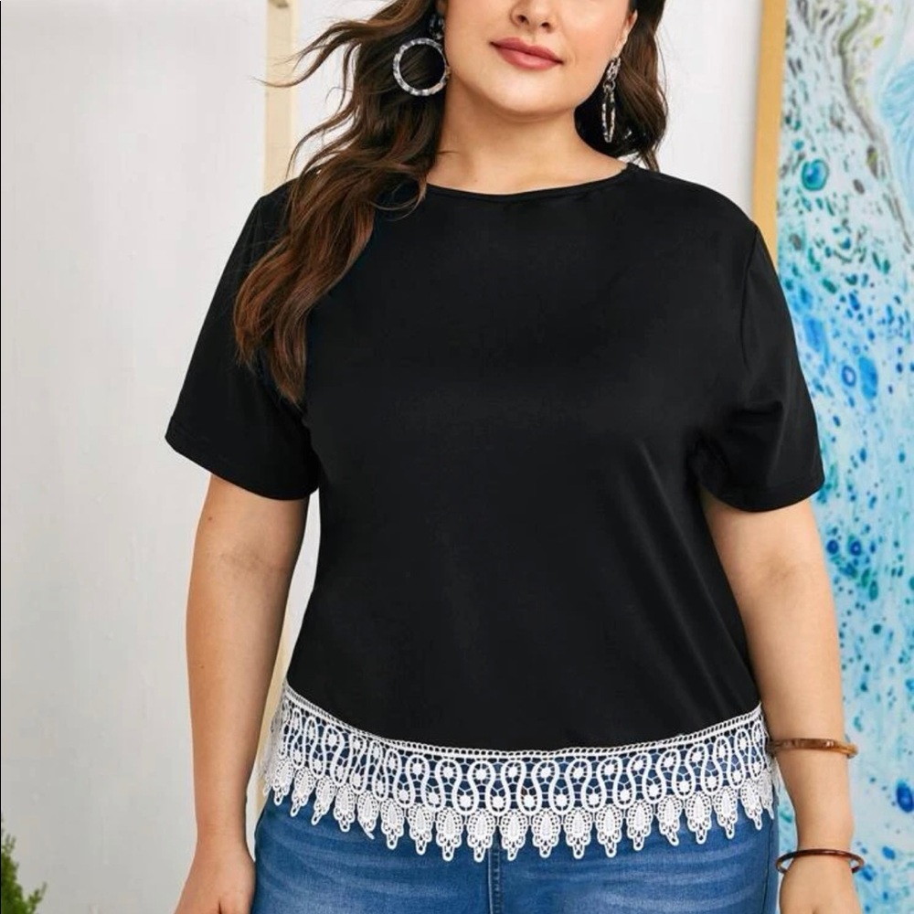 Black Top With White Lace Trim 2X